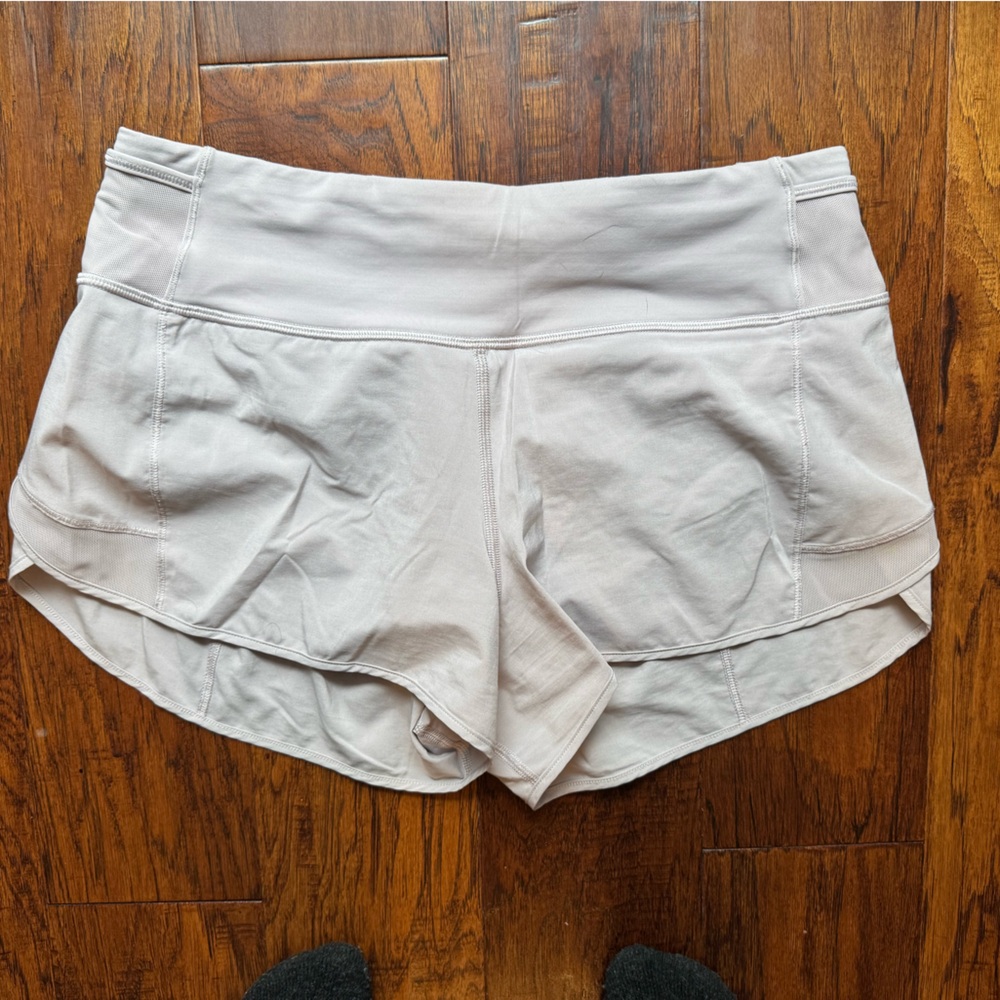 lululemon athletica Women's Shorts in Light Violet